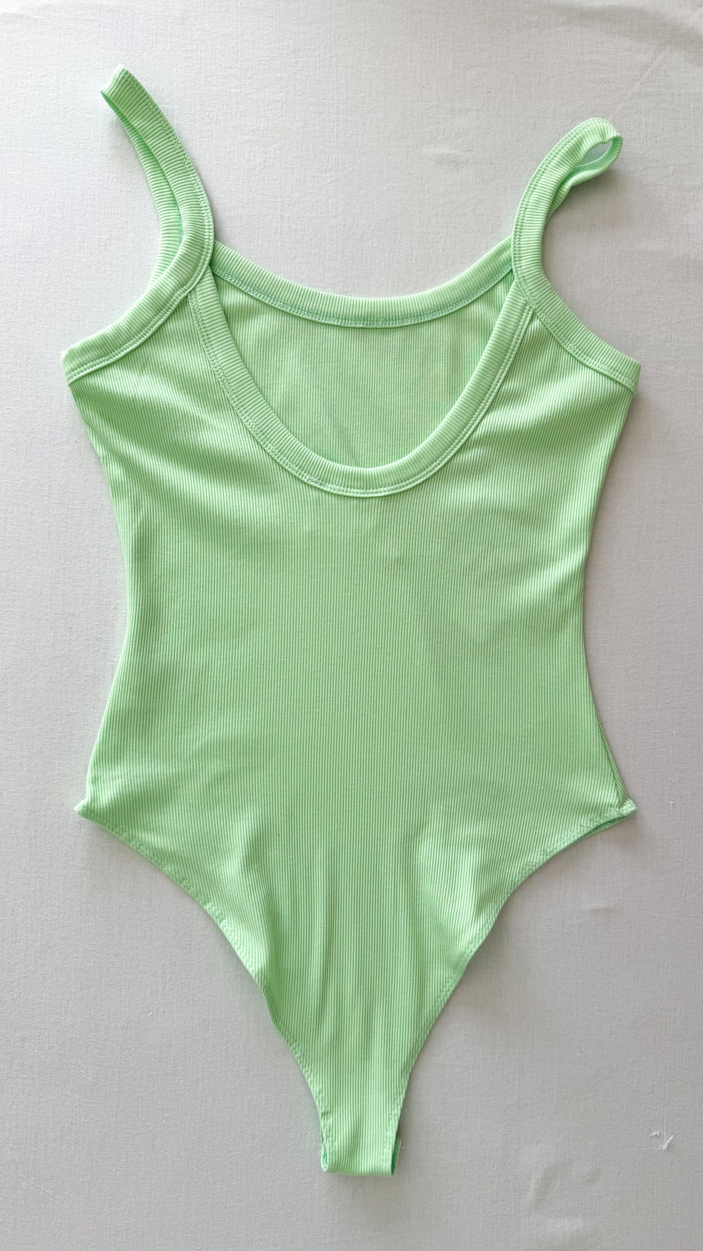 BODY PASTEL